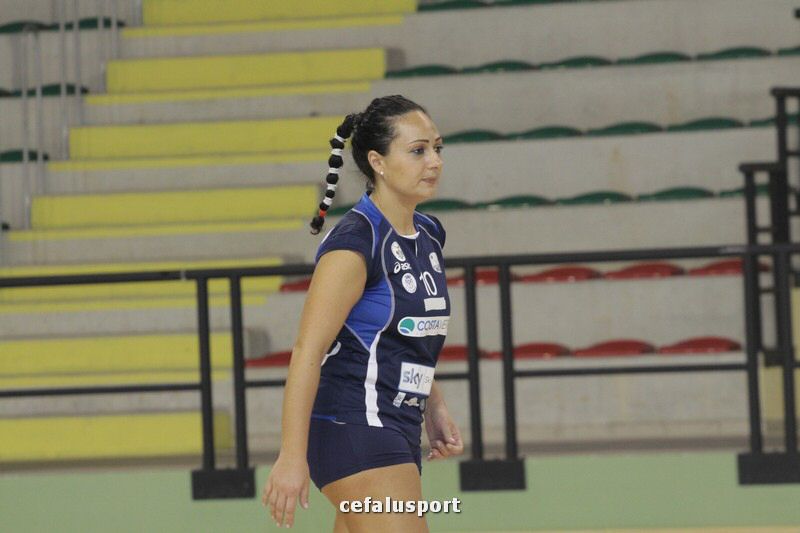 111030 volley 089_tn.jpg